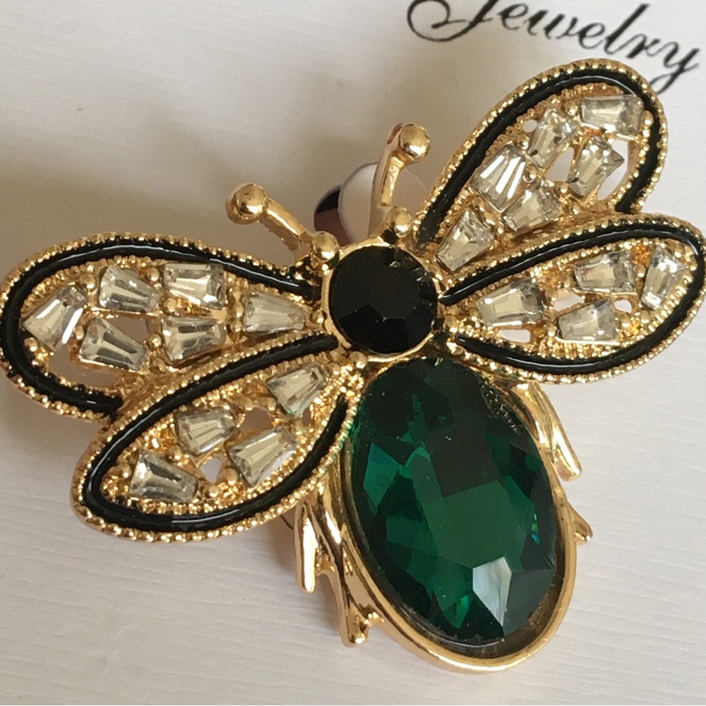 Bumblebee Green and Gold Tone Rhinestone Brooch Pin - Picture 4 of 7